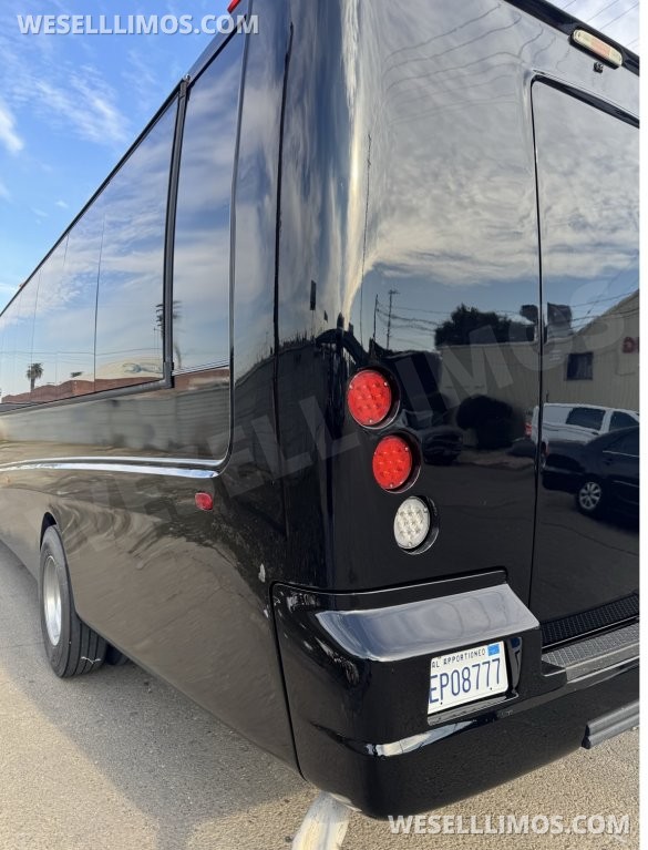 2020 Freightliner M2 Shuttle Bus for Sale in Laguna Niguel, CA - Photo 3