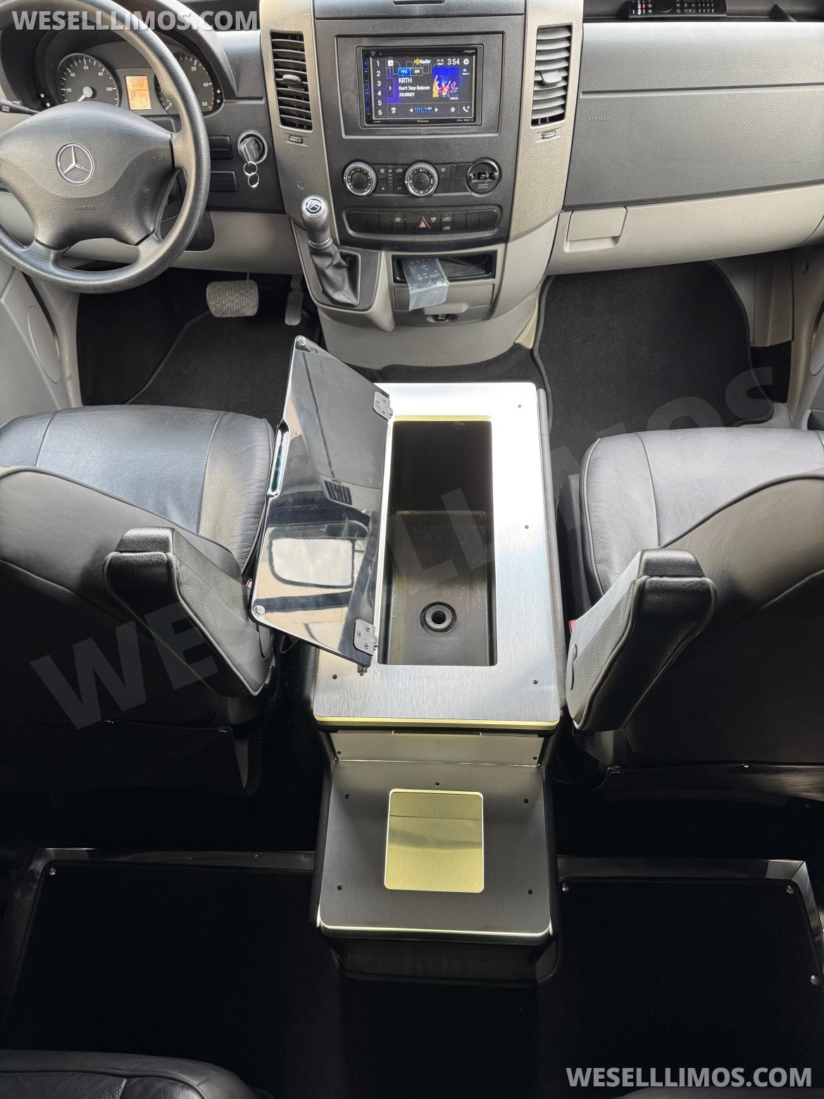 Executive Shuttle for Sale in Anaheim, CA - Photo 14