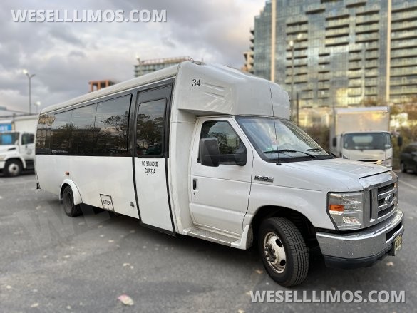 2014 Ford E-450 Shuttle Bus for Sale in Queens, NY - Photo 2