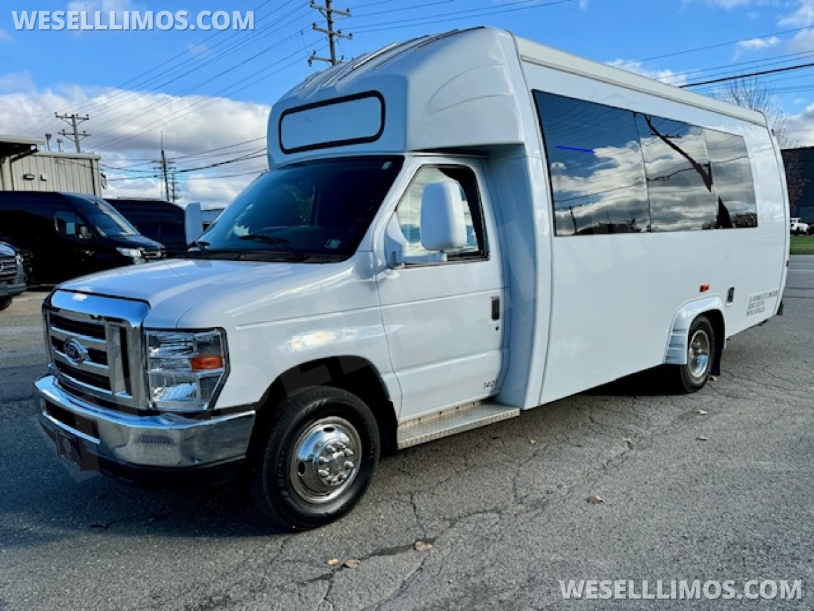 Limo Bus for Sale in Erie, PA - Main Photo