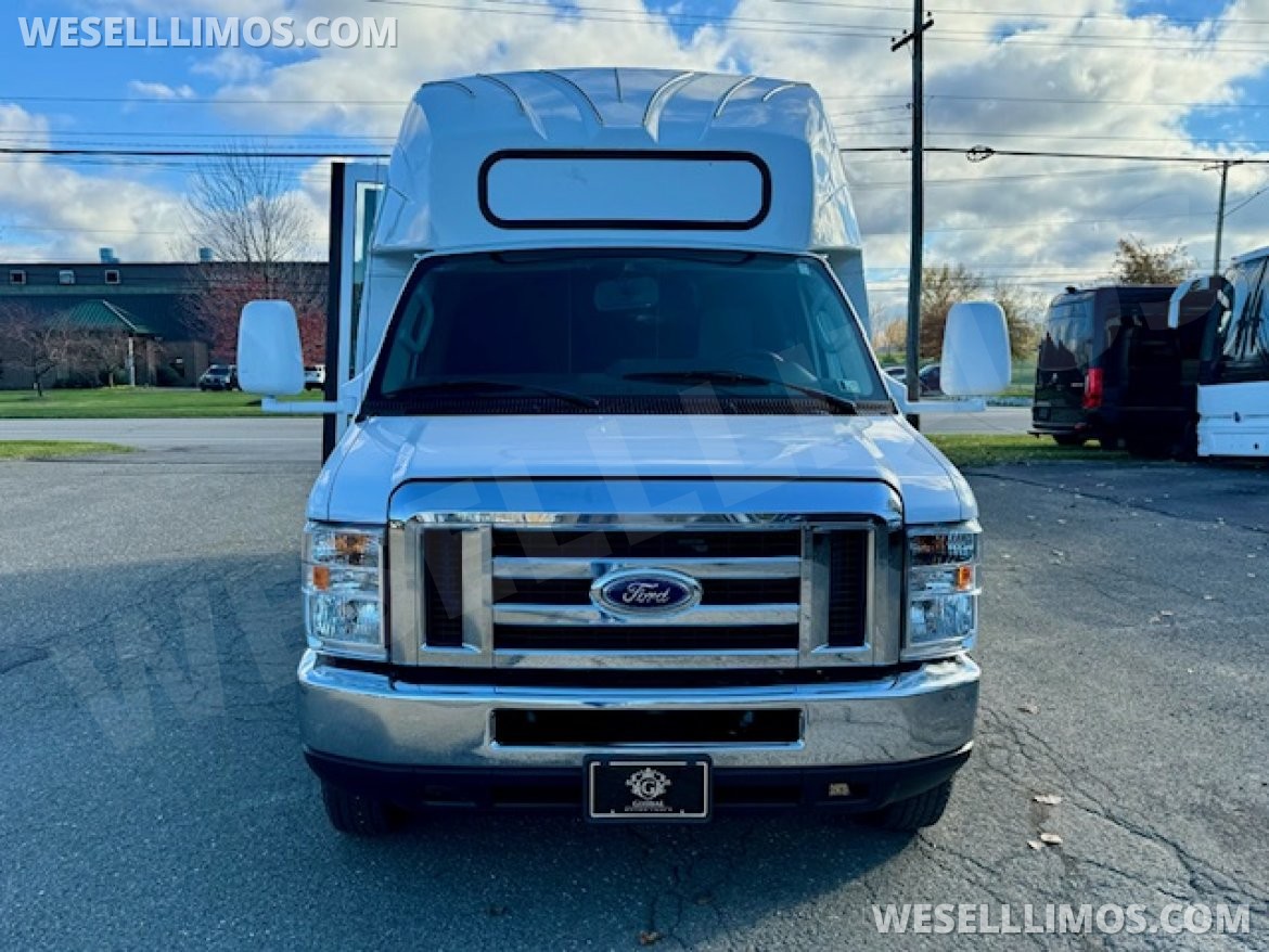 Limo Bus for Sale in Erie, PA - Photo 2