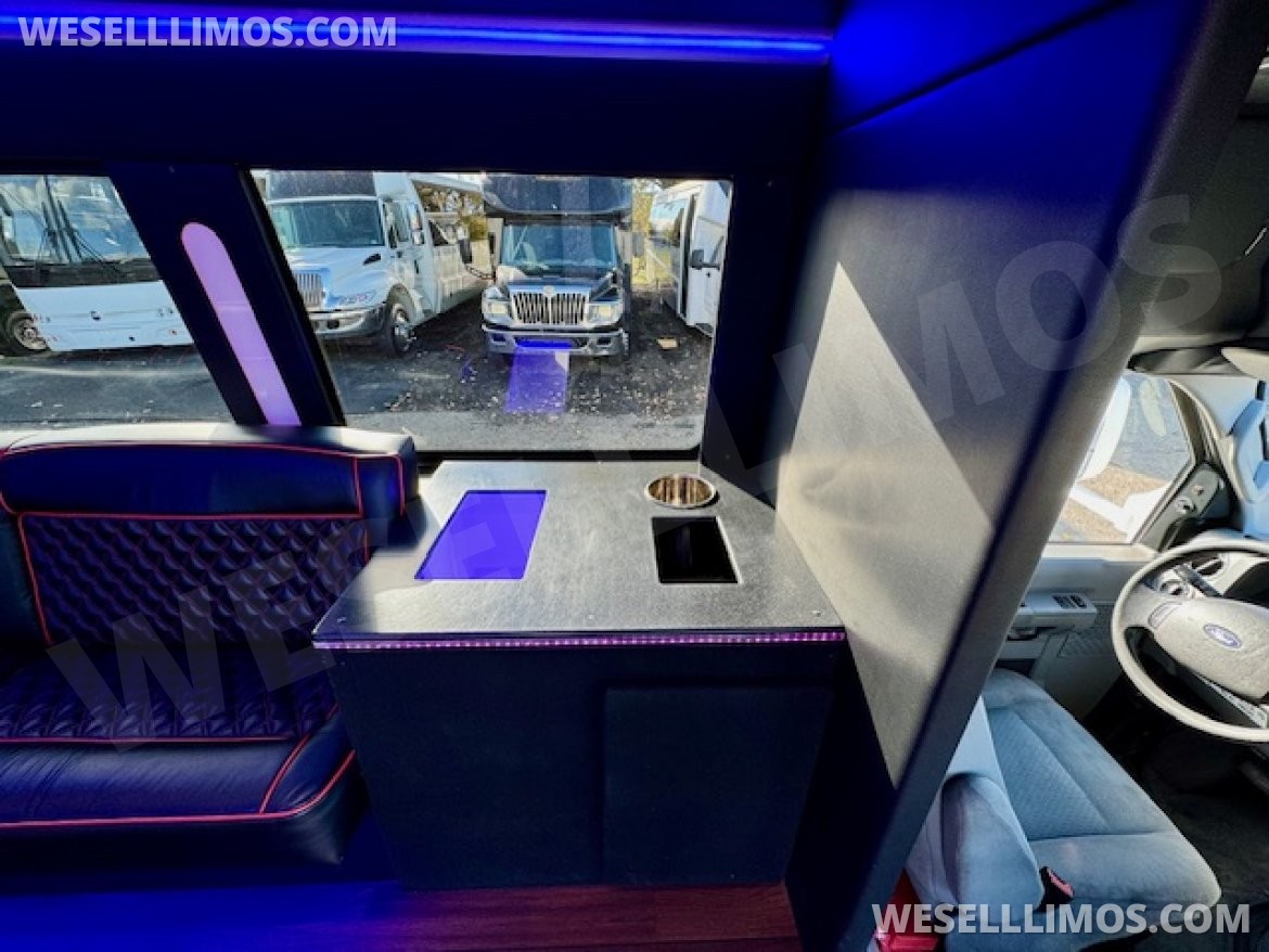 Limo Bus for Sale in Erie, PA - Photo 9