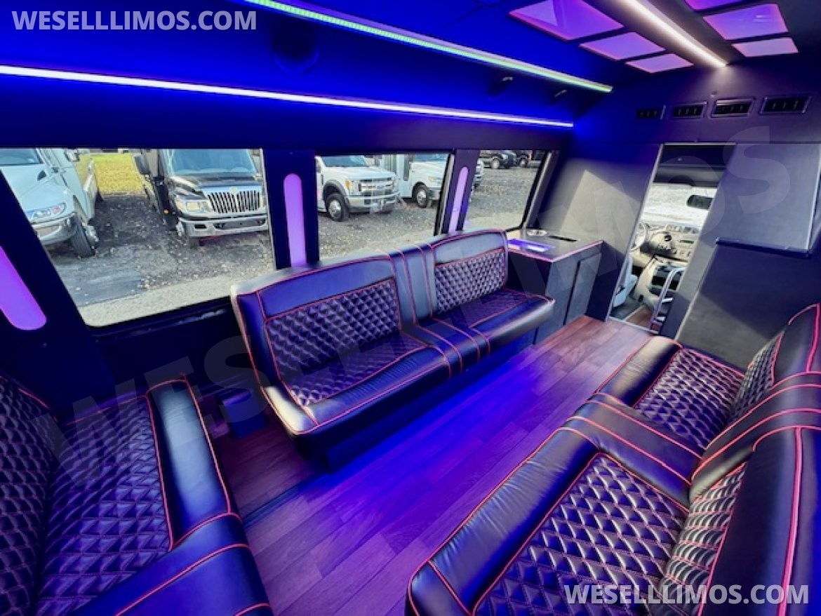 Limo Bus for Sale in Erie, PA - Photo 11