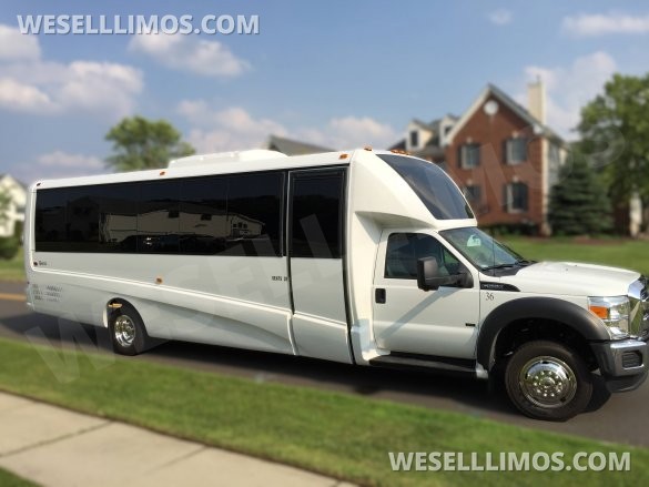 2015 Ford F-550 Gas Shuttle Bus for Sale in Queens, NJ - Main Photo