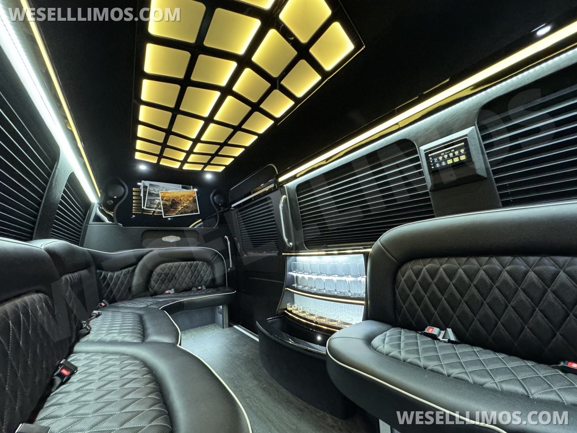 Sprinter for Sale in Springfield, MO - Main Photo