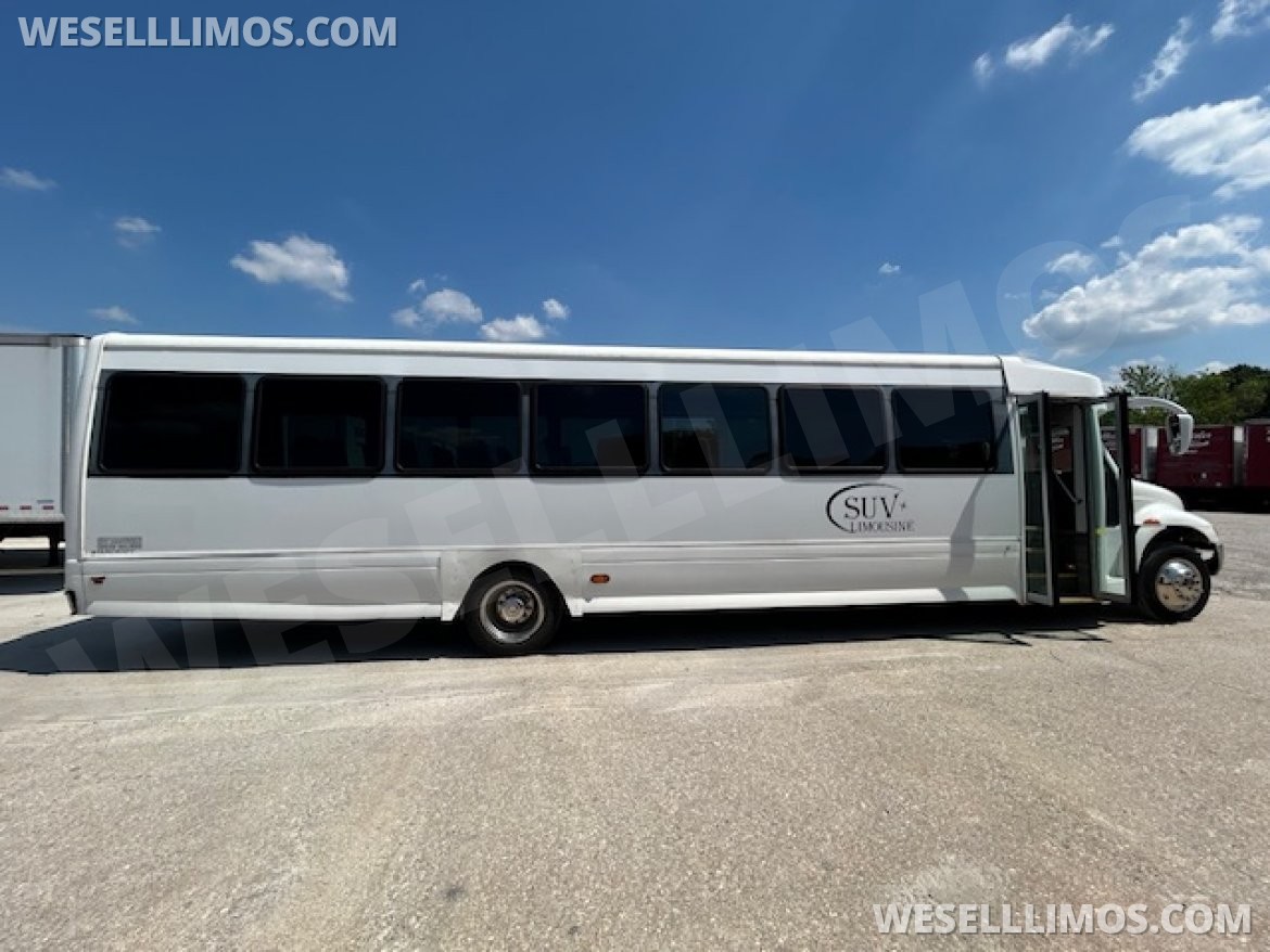 Shuttle Bus for Sale in Evansville, IN - Photo 8