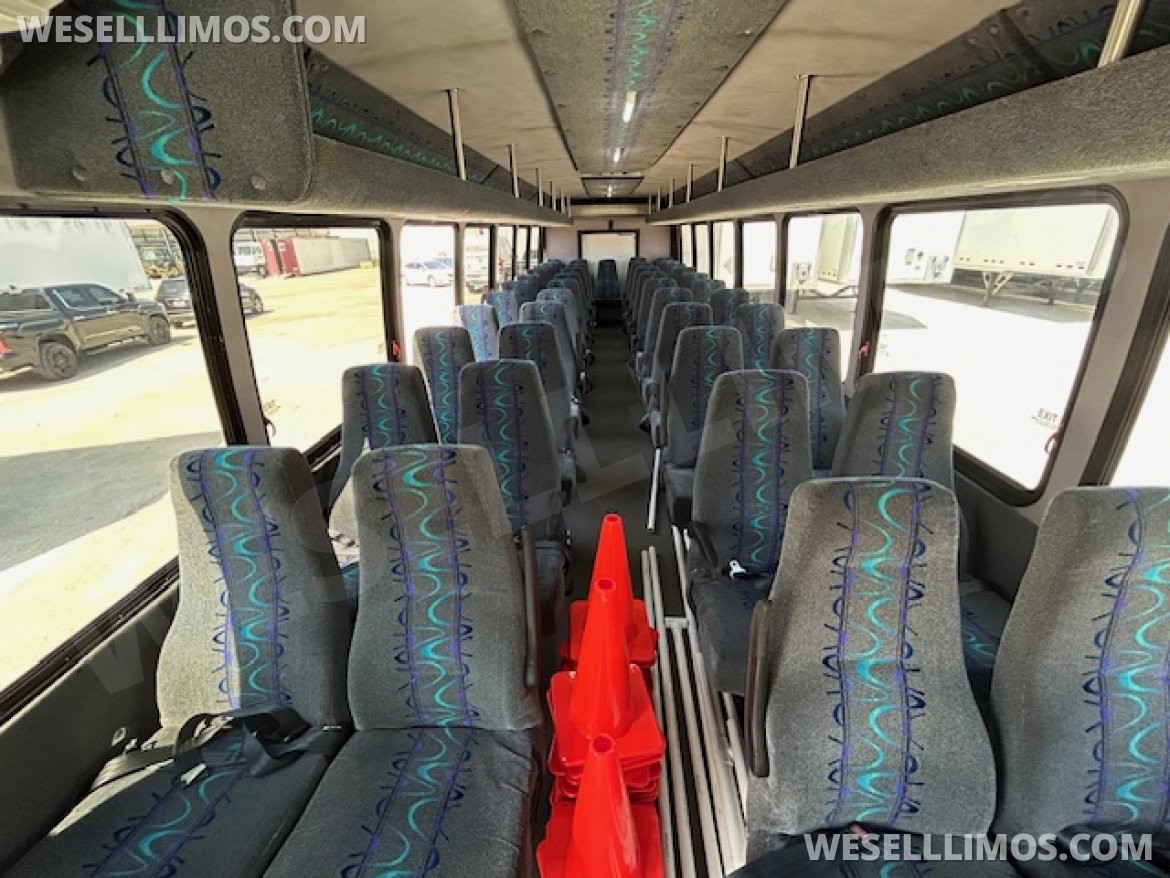Shuttle Bus for Sale in Evansville, IN - Photo 10