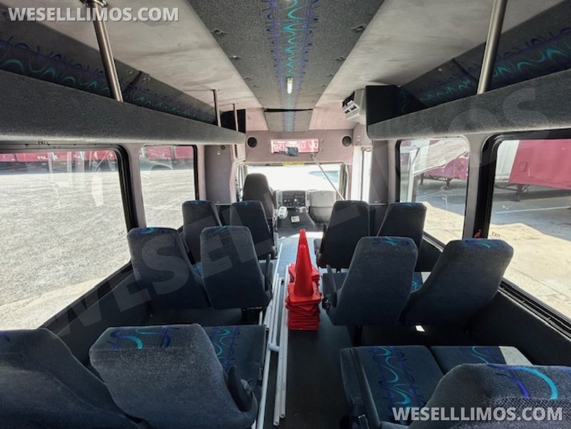 Shuttle Bus for Sale in Evansville, IN - Photo 11