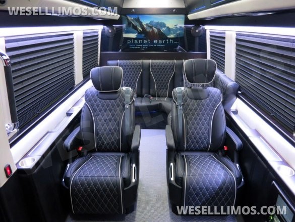 2021 Mercedes-Benz 3500 Sprinter Diplomat Sprinter for Sale in Carson, CA - Photo 2