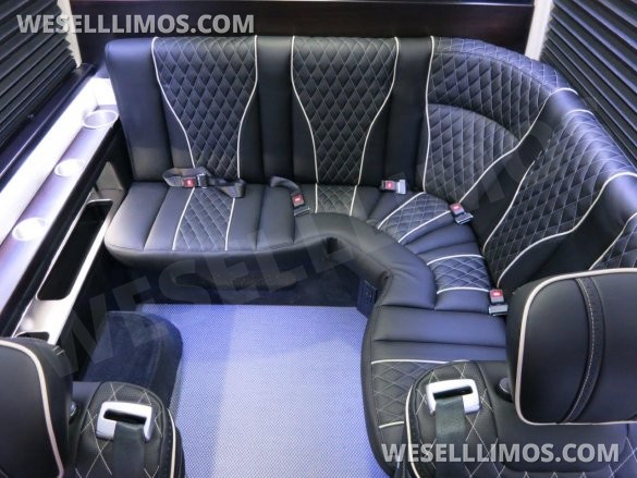2021 Mercedes-Benz 3500 Sprinter Diplomat Sprinter for Sale in Carson, CA - Photo 3