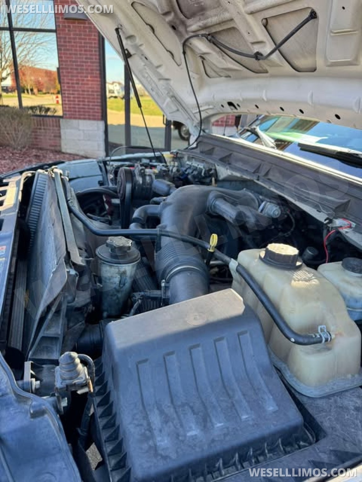 Limo Bus for Sale in Shelby Twp, MI - Photo 10