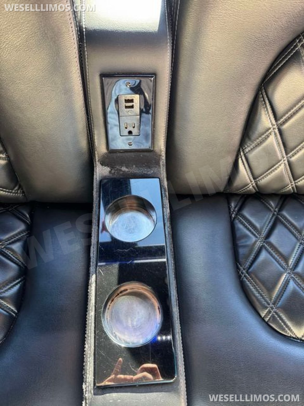 Limo Bus for Sale in Shelby Twp, MI - Photo 18