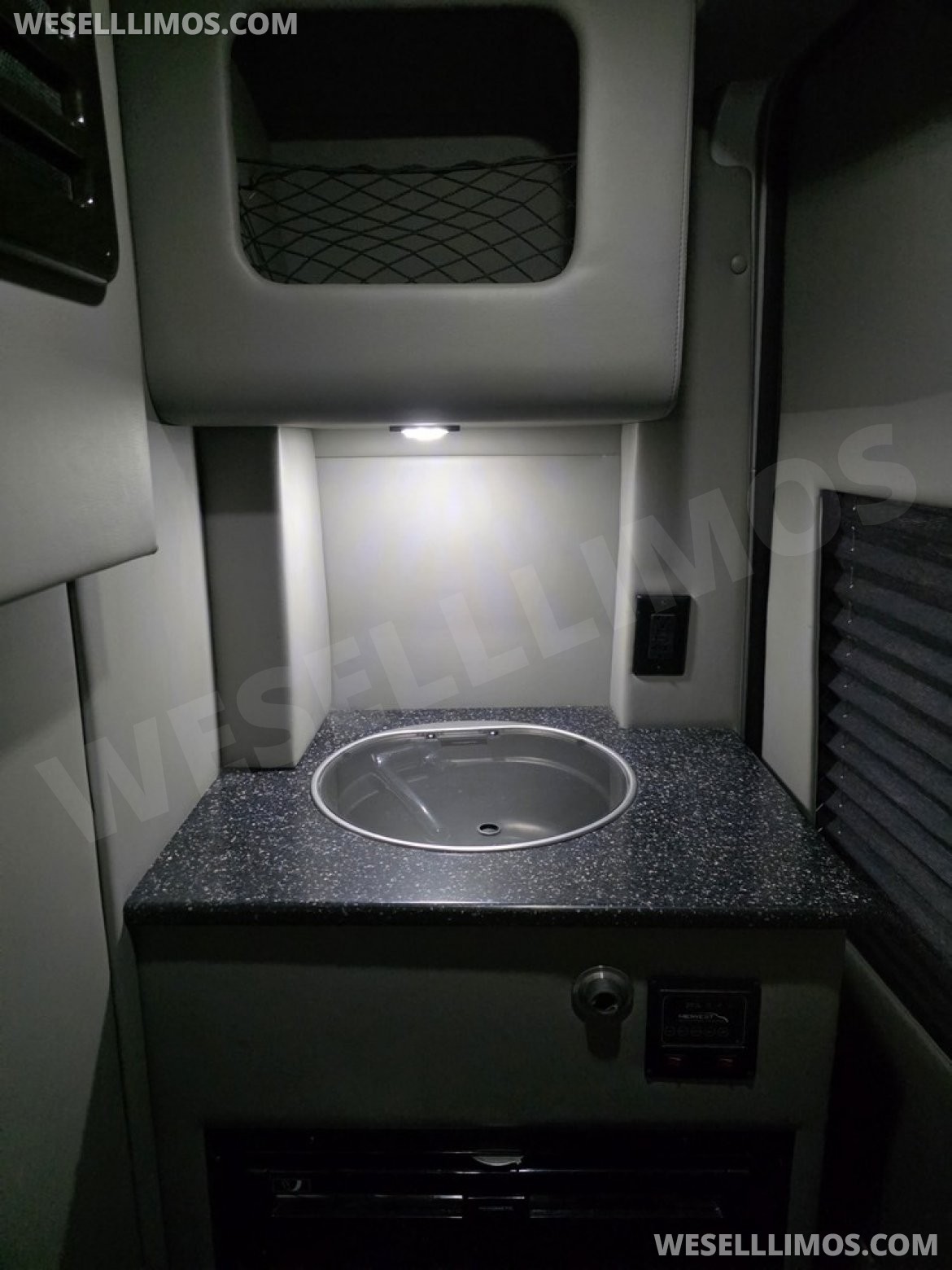 CEO SUV Mobile Office for Sale in Erie, PA - Photo 13