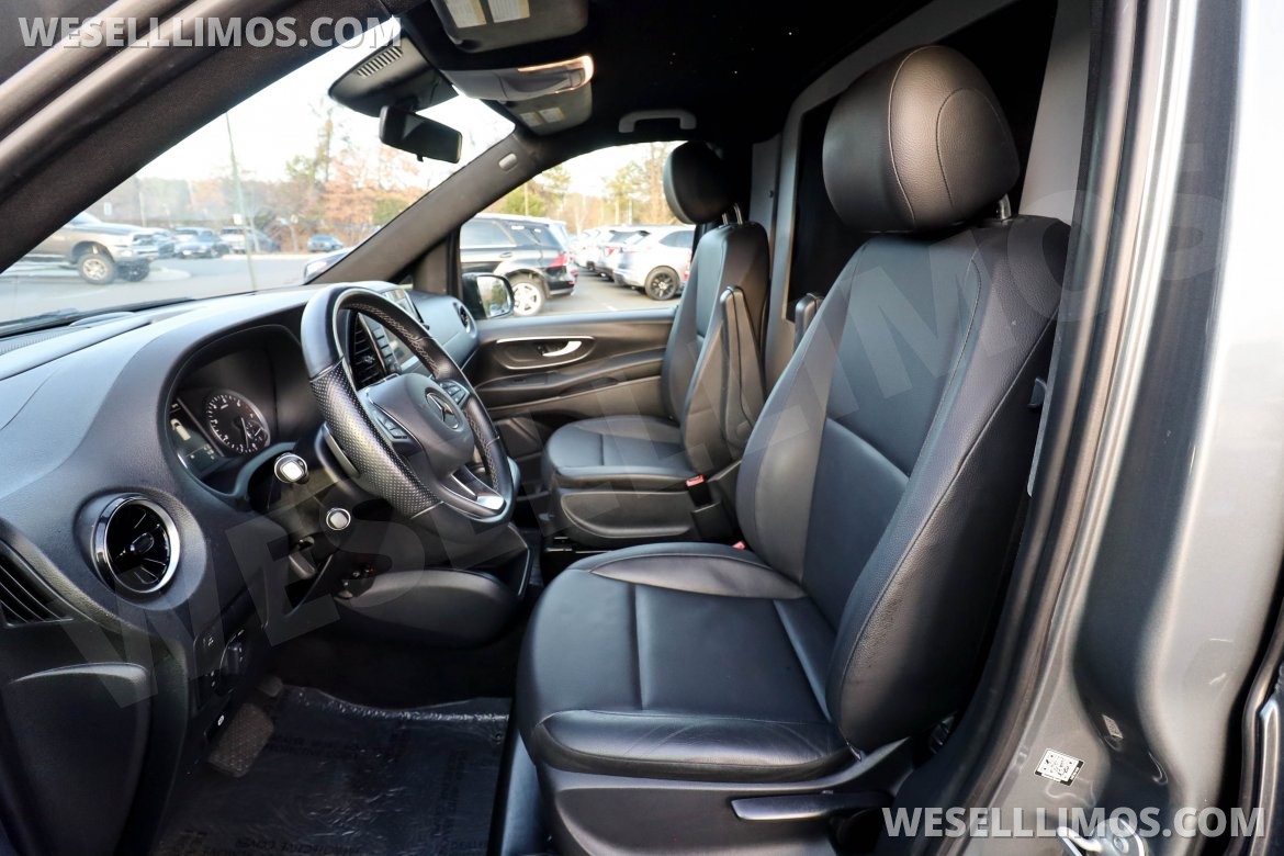 CEO SUV Mobile Office for Sale in Chantilly, VA - Photo 3
