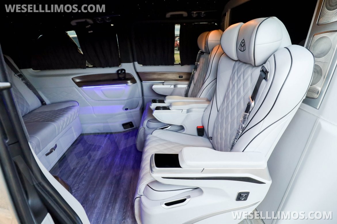 CEO SUV Mobile Office for Sale in Chantilly, VA - Photo 17