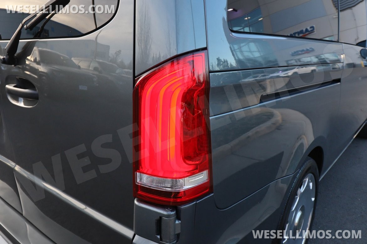 CEO SUV Mobile Office for Sale in Chantilly, VA - Photo 35