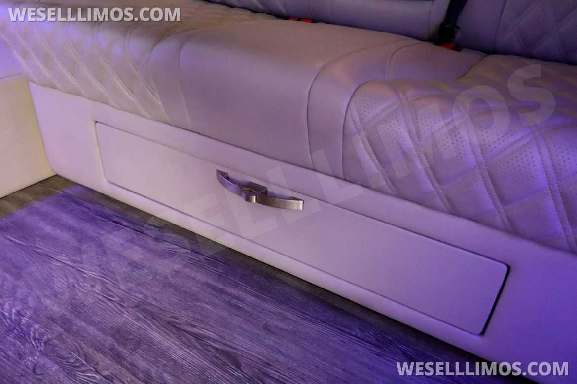 CEO SUV Mobile Office for Sale in Chantilly, VA - Photo 59