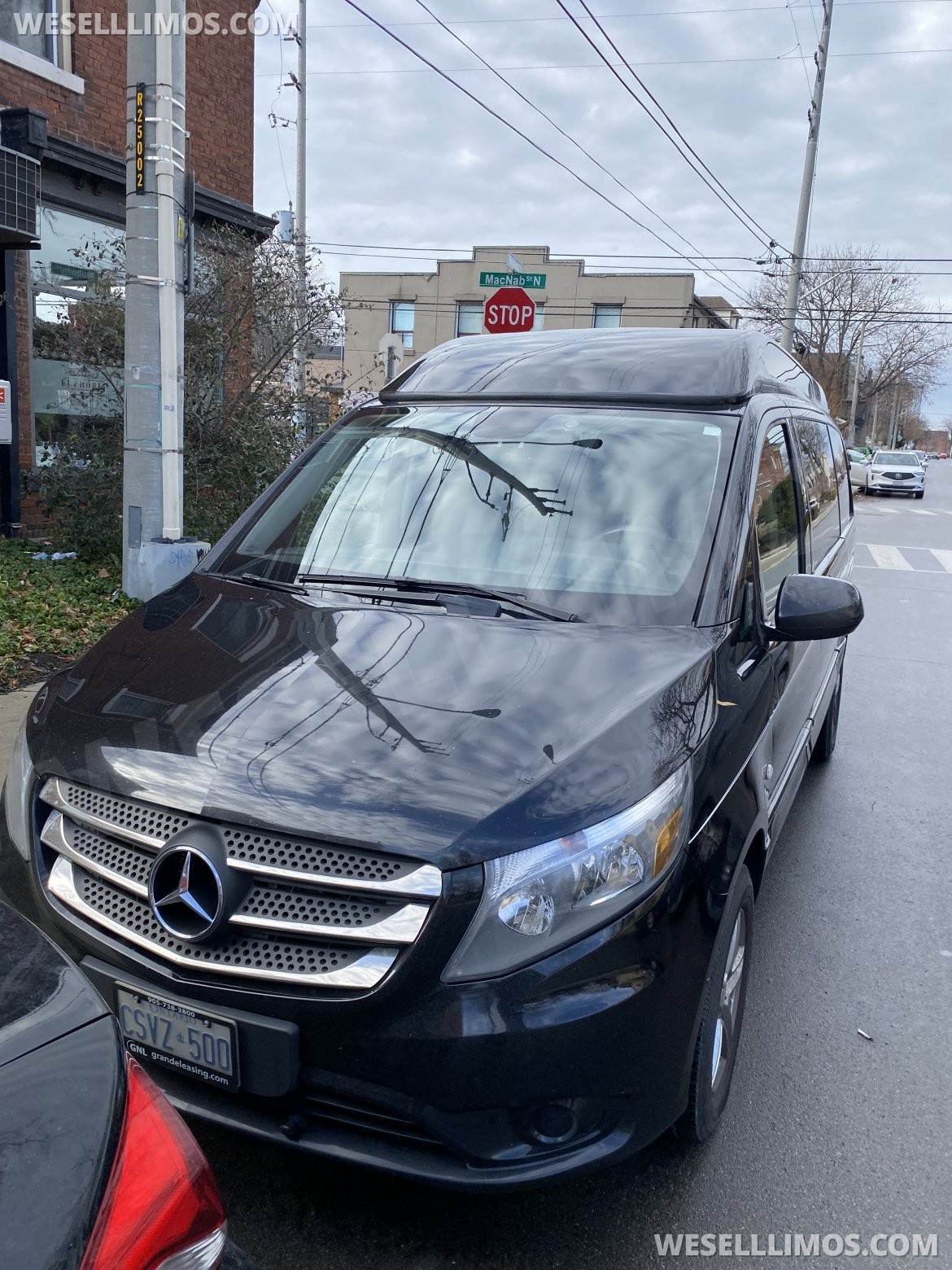 CEO SUV Mobile Office for Sale in Hamilton, ON - Main Photo