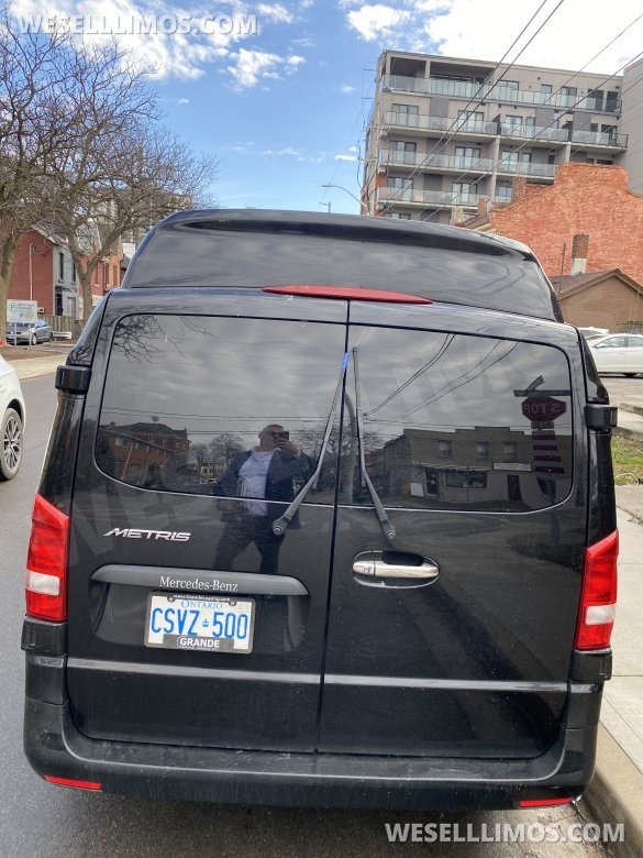 2016 Mercedes-Benz Metris CEO SUV Mobile Office for Sale in Hamilton, ON - Photo 3