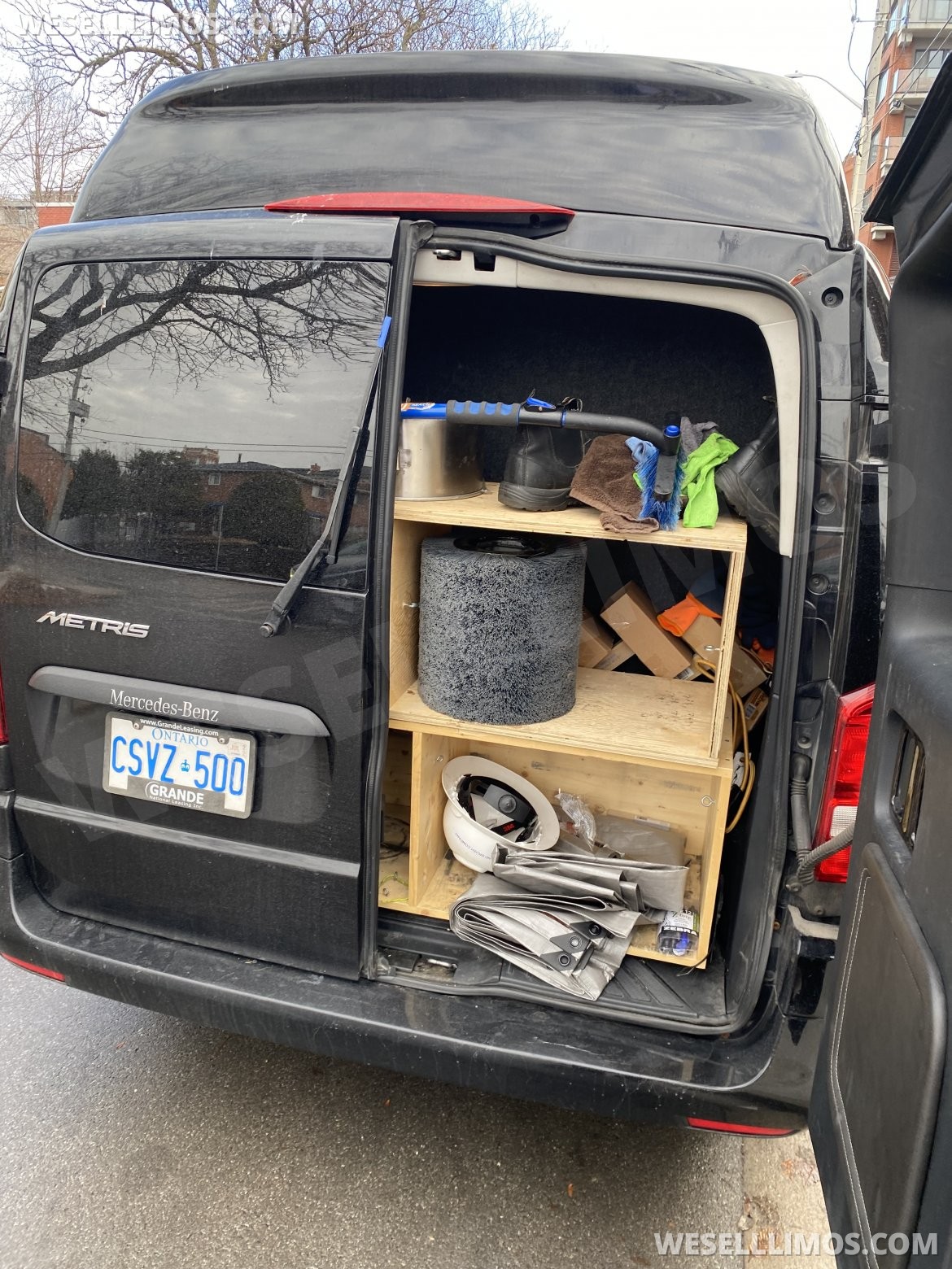 CEO SUV Mobile Office for Sale in Hamilton, ON - Photo 7