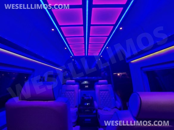 2013 Mercedes-Benz 2500 Sprinter for Sale in Dallas, TX - Photo 3