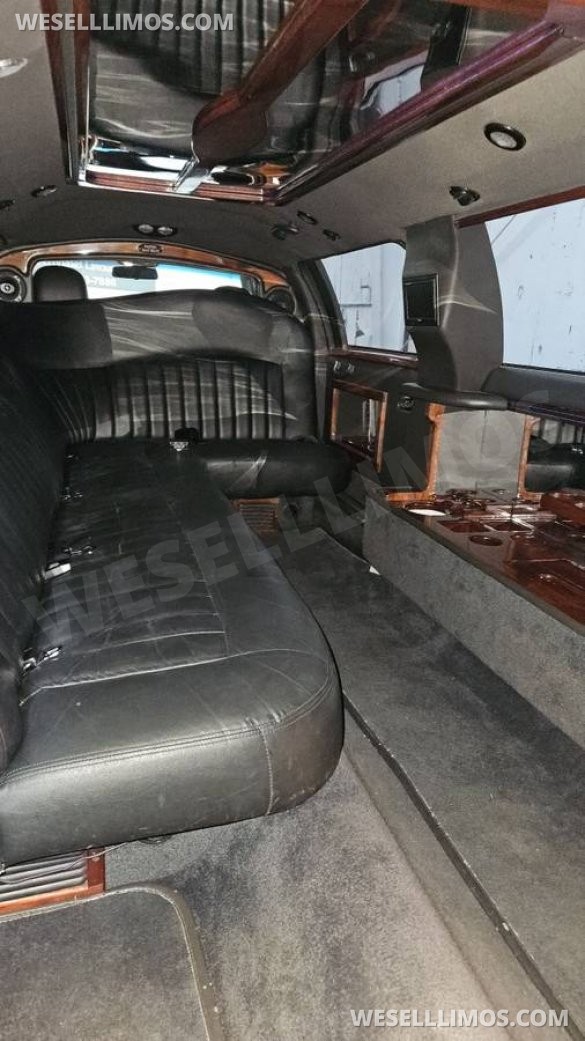 2007 Lincoln Towncar Limousine for Sale in Papillion, NE - Photo 3