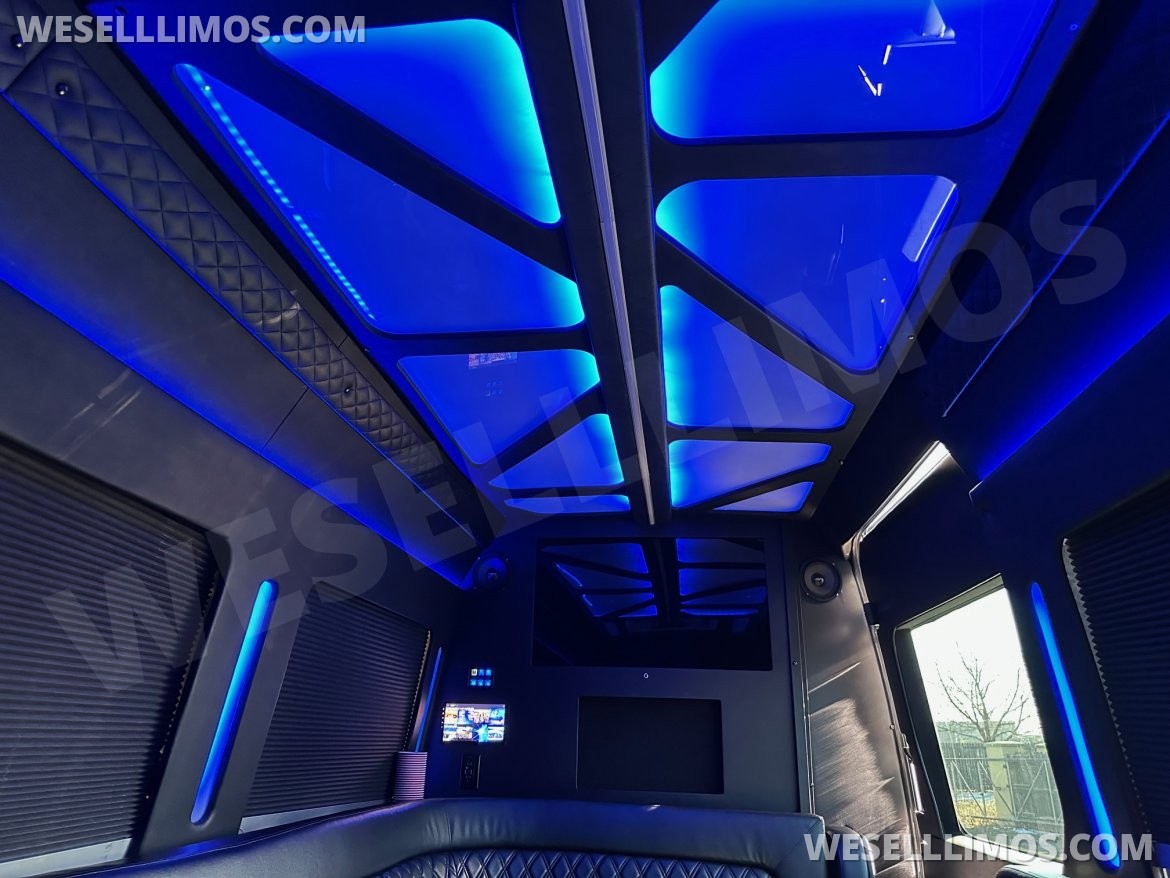 Sprinter for Sale in Denver, CO - Main Photo