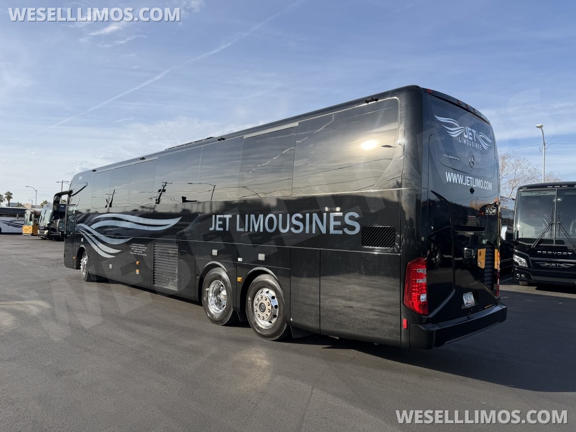 Motorcoach for Sale in Phoenix, AZ - Photo 4