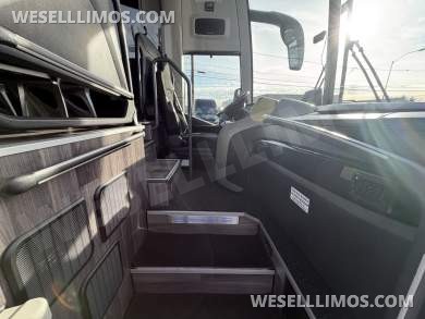 2024 Mercedes-Benz Tourrider Motorcoach Motorcoach - Motorcoach for Sale in Phoenix, AZ - Photo 8