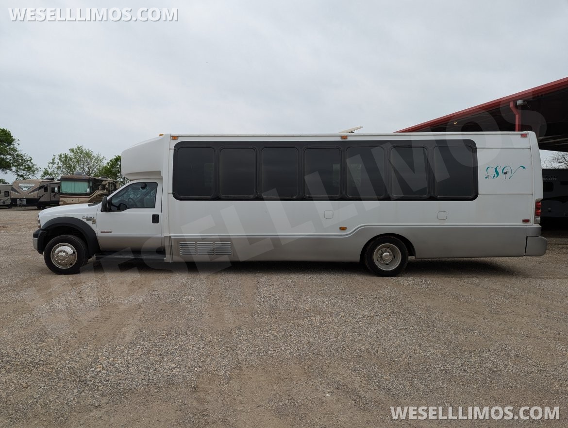 Limo Bus for Sale in Kyle, TX - Photo 27