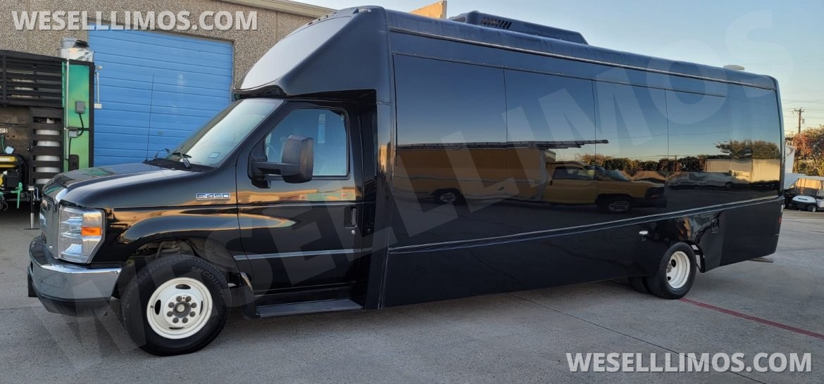 Limo Bus for Sale in Frisco, TX - Main Photo