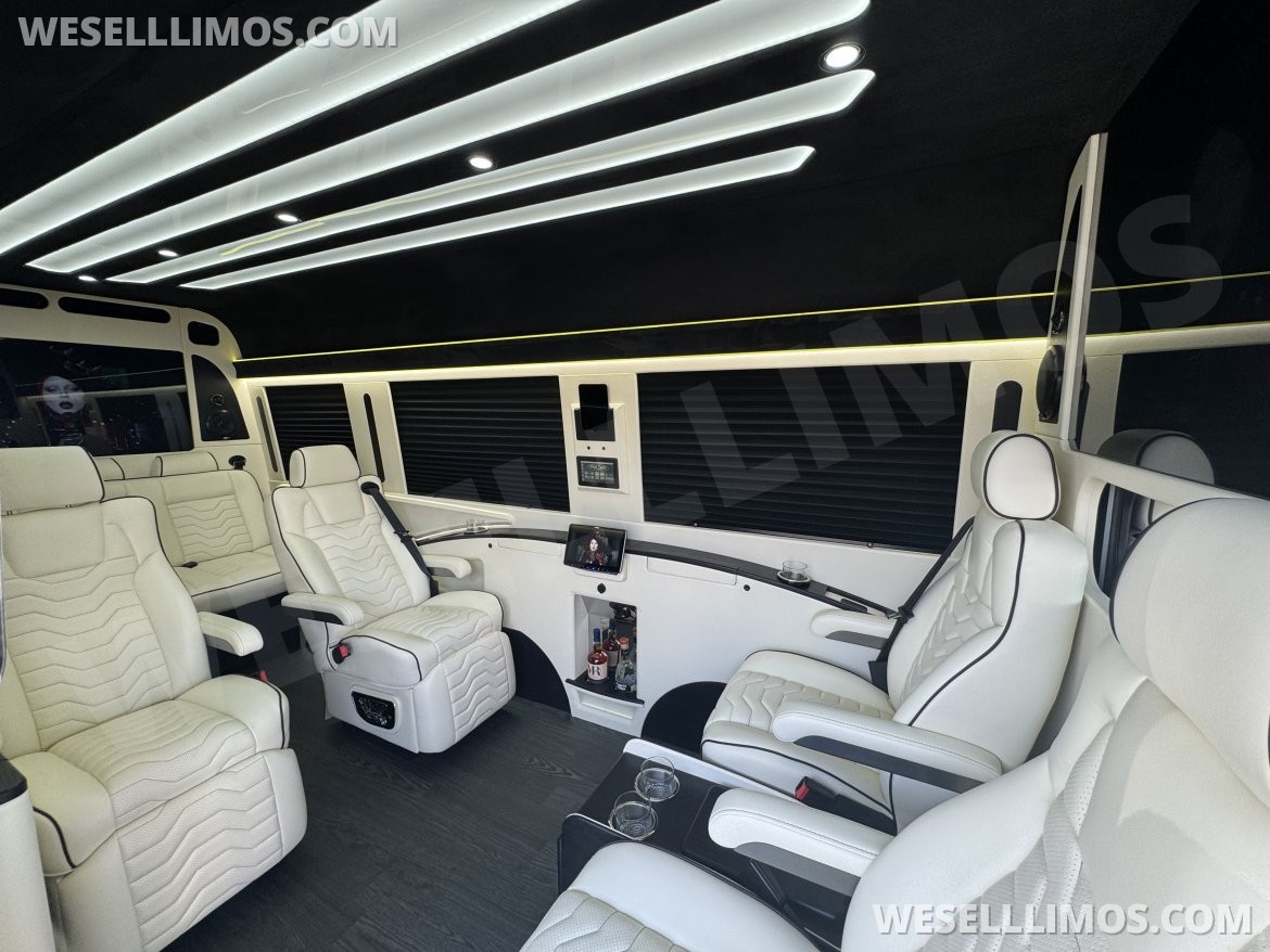 Sprinter for Sale in Sprinfield, MO - Photo 3
