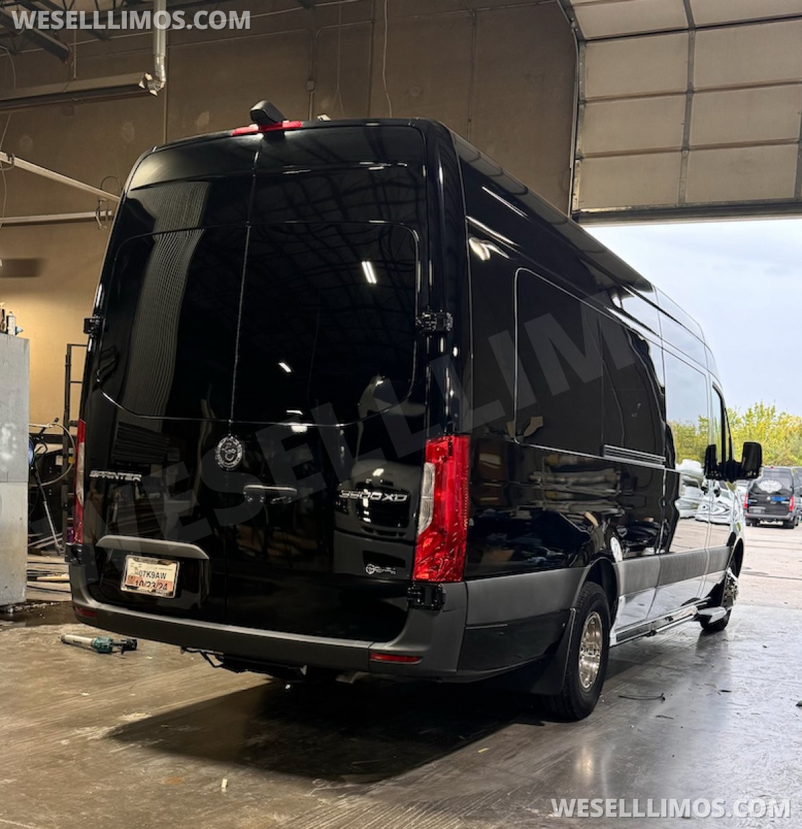 Limo Bus for Sale in Springfield, MO - Photo 5