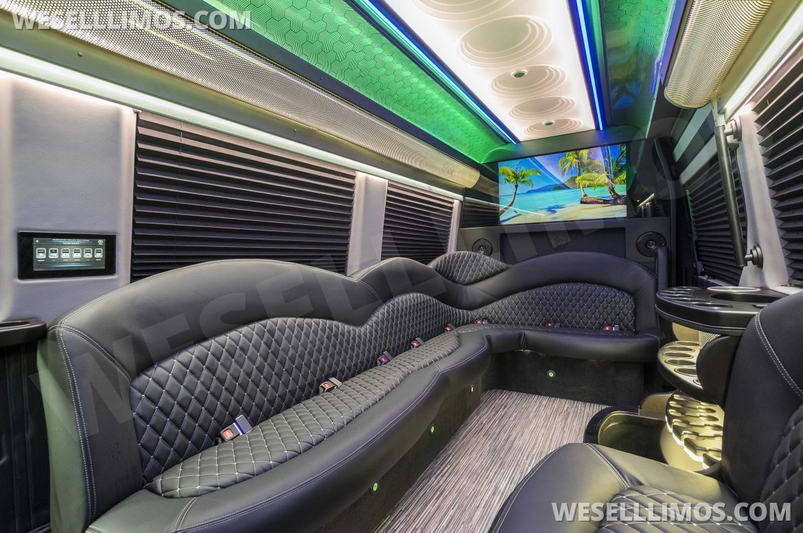Limo Bus for Sale in Springfield, MO - Photo 6