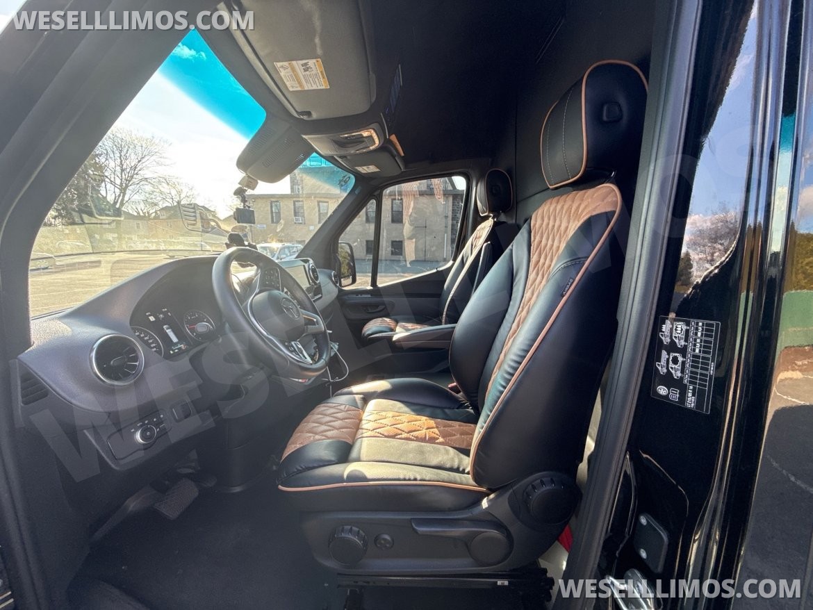 Sprinter for Sale in baldwin, NY - Photo 16
