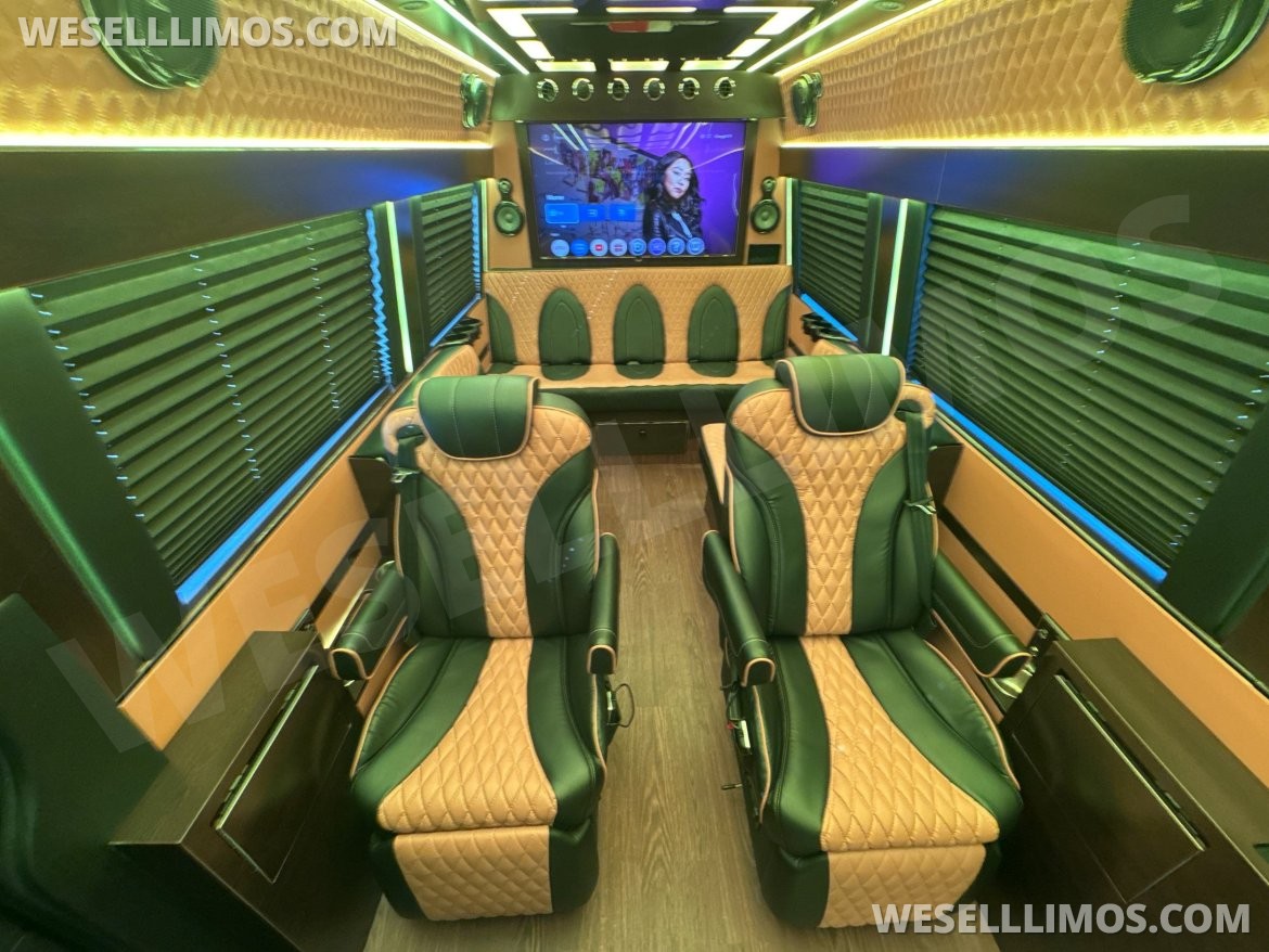 Sprinter for Sale in baldwin, NY - Photo 32