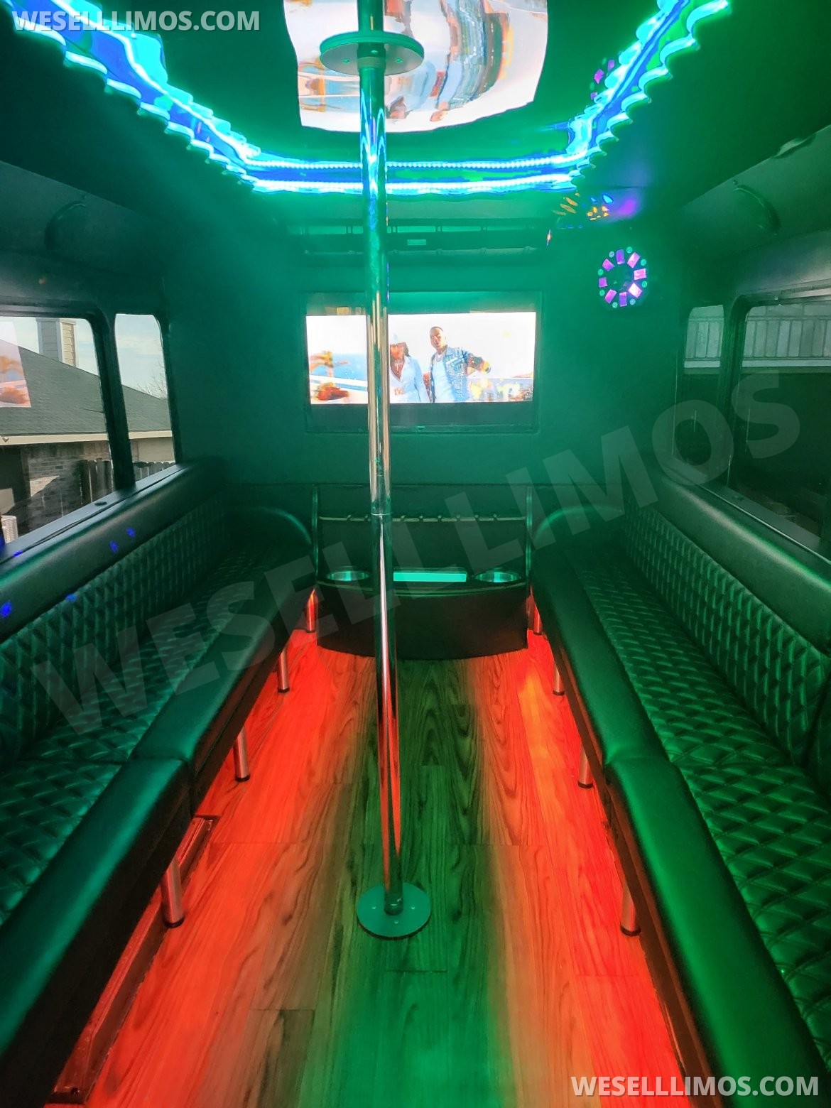 Limo Bus for Sale in Cedar Hill, TX - Photo 12