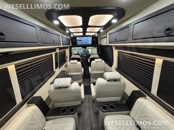 2024 Mercedes-Benz V Cruise Sprinter for Sale in Springfield, MO - Photo 2