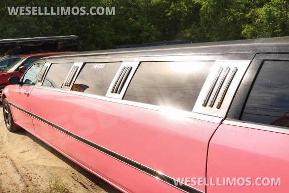 2005 Chrysler 300 Limousine for Sale in Swanzey, NH - Photo 3