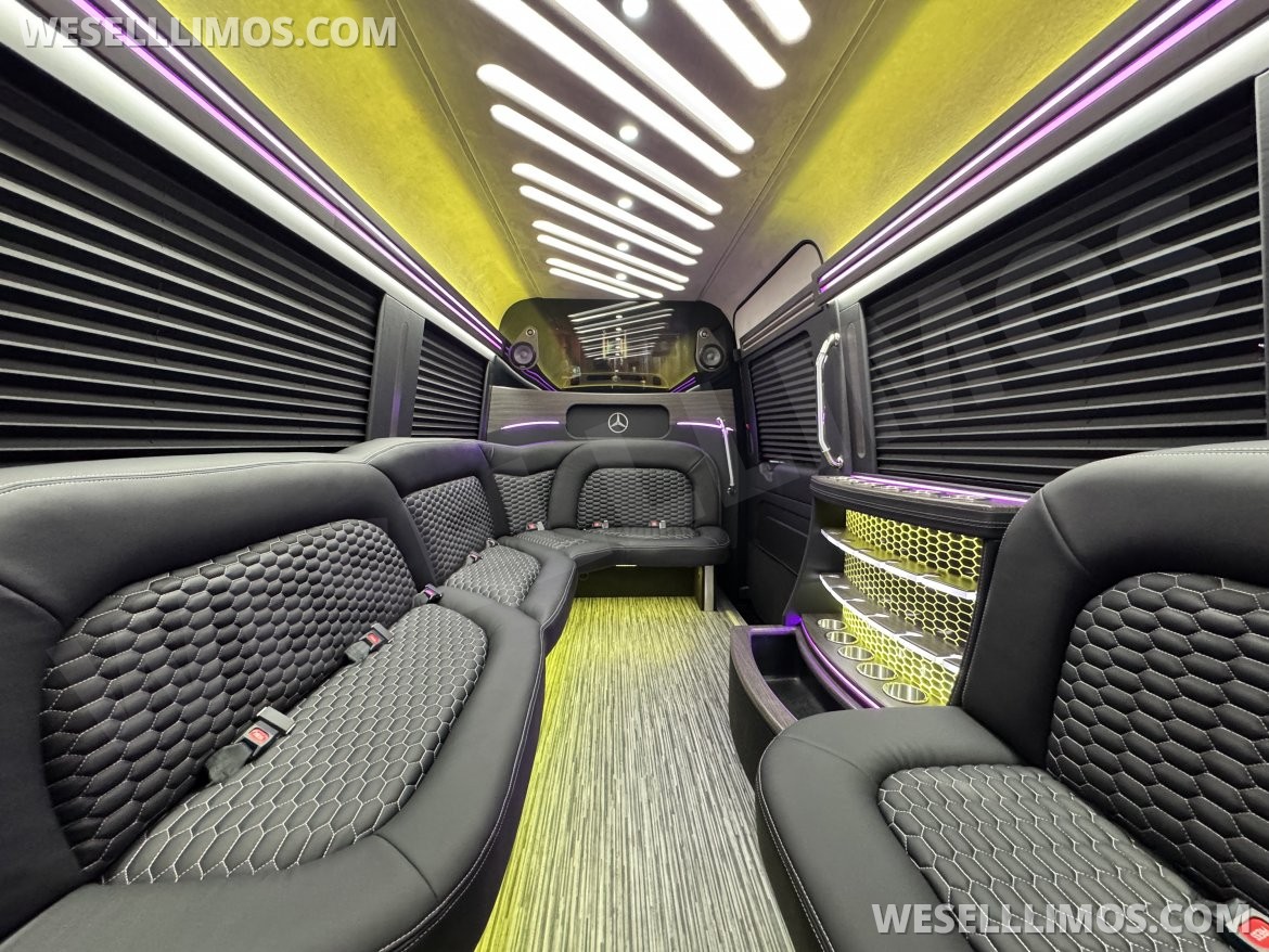 Sprinter for Sale in Springfield, MO - Main Photo