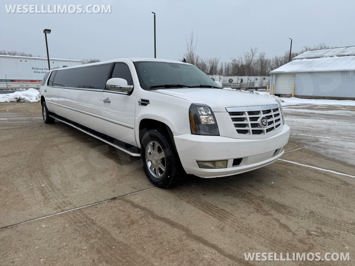 SUV Stretch for Sale in Erie, PA - Photo 10