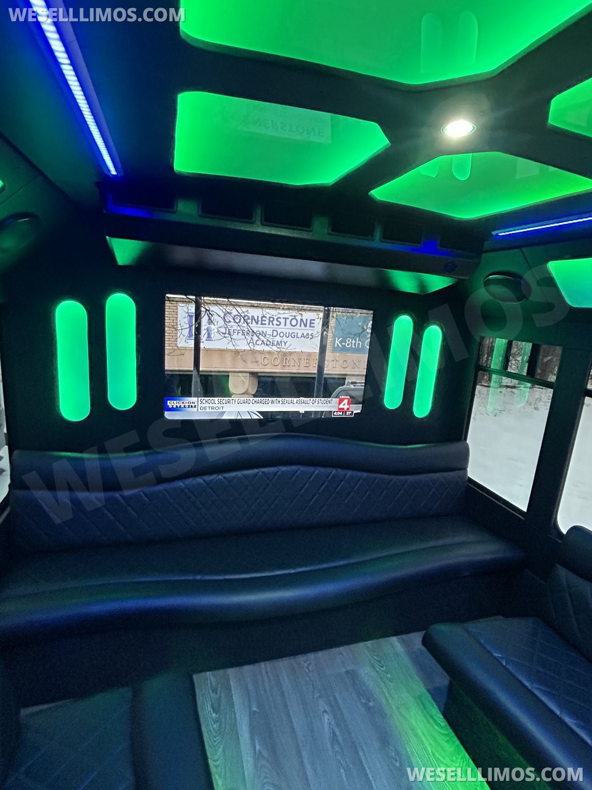 Limo Bus for Sale in Fraser, MI - Photo 5