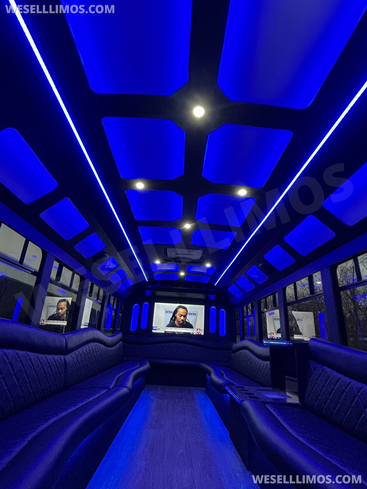 Limo Bus for Sale in Fraser, MI - Photo 7