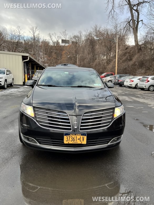 2018 Lincoln MKT Limousine for Sale in Albany, NY - Main Photo