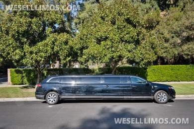 2018 Lincoln MKT - Limousine for Sale in Glendale, CA - Photo 10