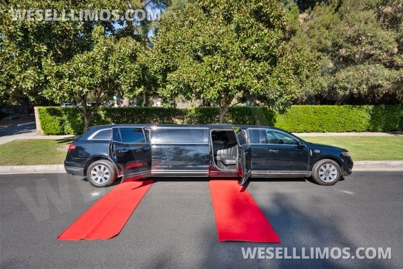 2018 Lincoln MKT Limousine for Sale in Glendale, CA - Main Photo