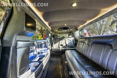 2018 Lincoln MKT - Limousine for Sale in Glendale, CA - Photo 19