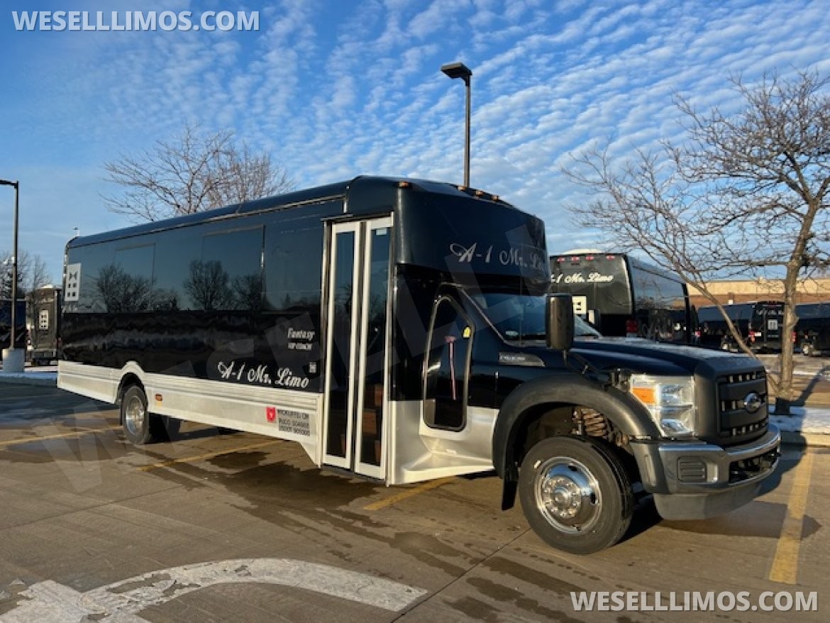 Limo Bus for Sale in Wickliffe, OH - Main Photo