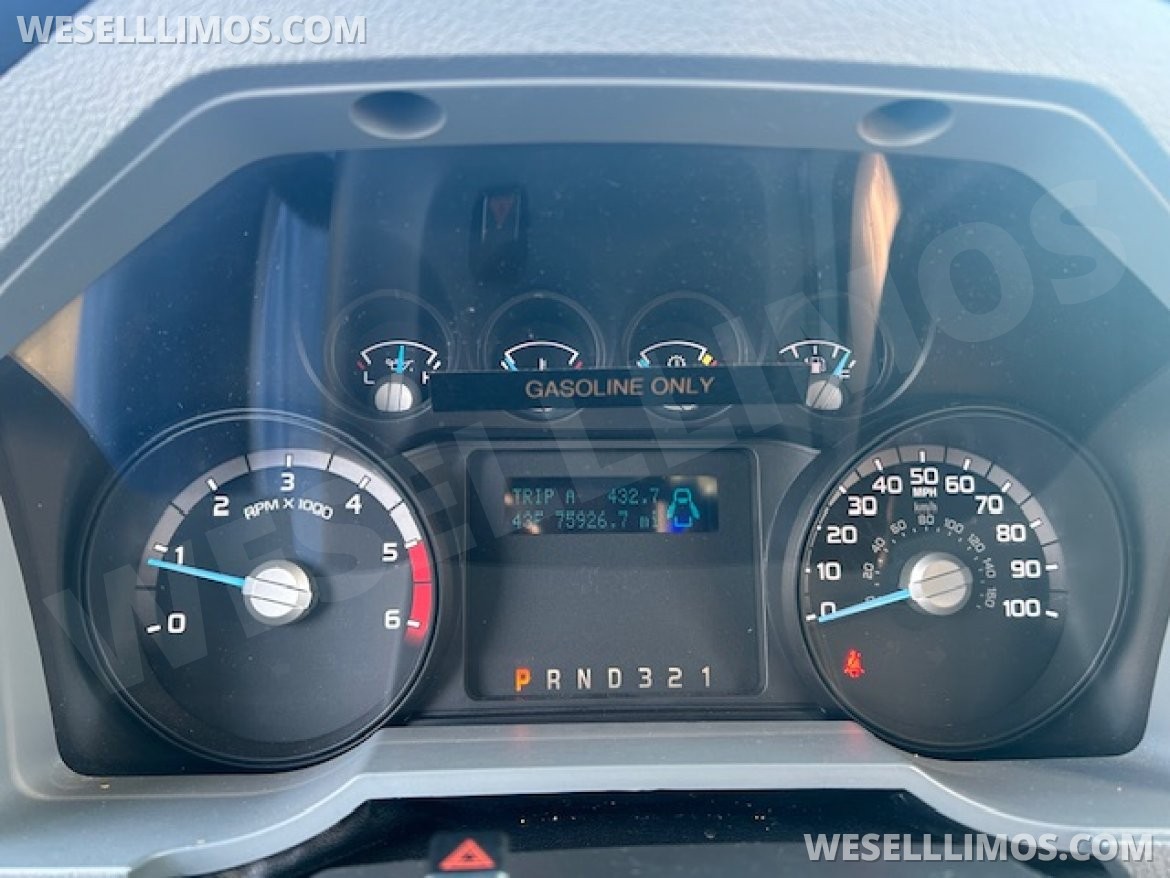 Limo Bus for Sale in Wickliffe, OH - Photo 19