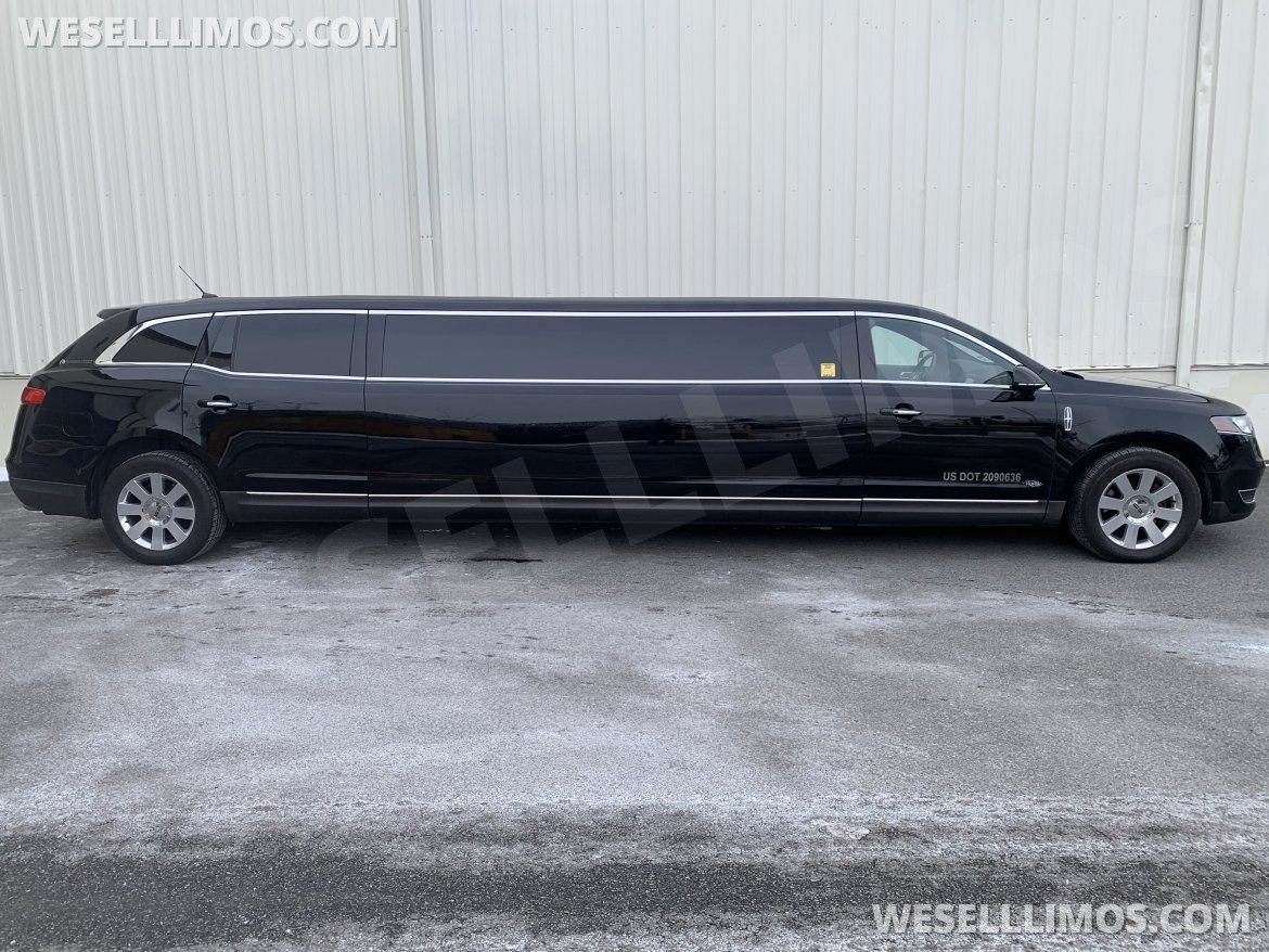 Limousine for Sale in Chelsea, MA - Main Photo